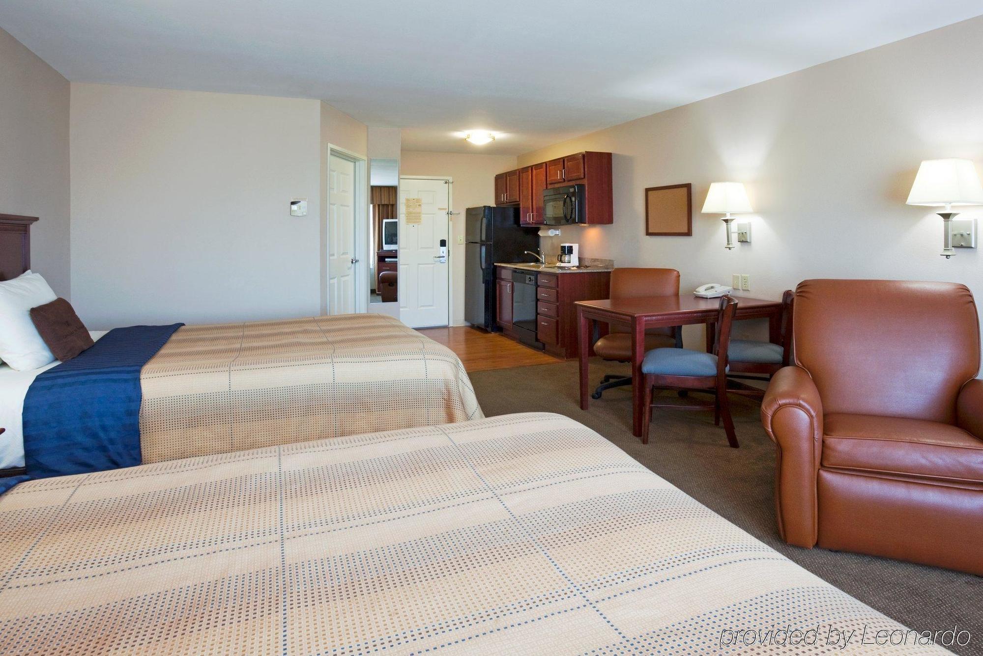 Mainstay Suites Fitchburg - Madison Room photo